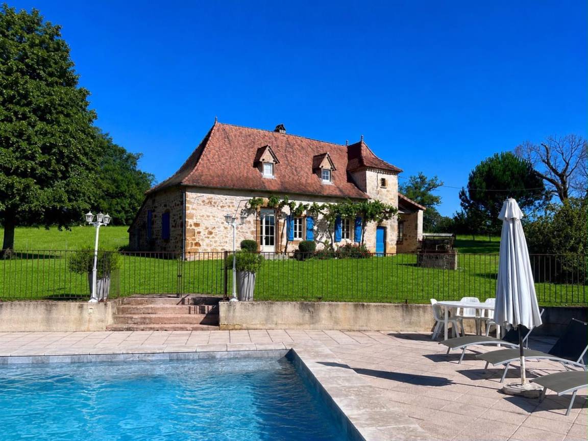 85 M² Gîte ∙ 2 Chambres ∙ 4 Personnes - Figeac