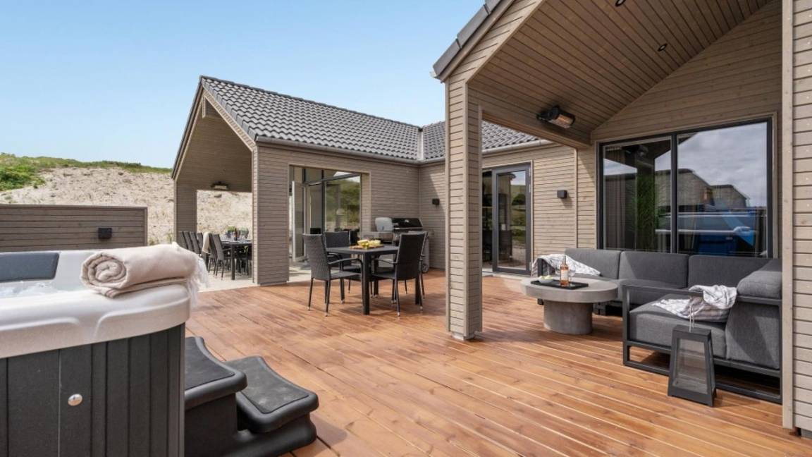 251 M² Ferienhaus ∙ 7 Schlafzimmer ∙ 18 Gäste - Hvide Sande