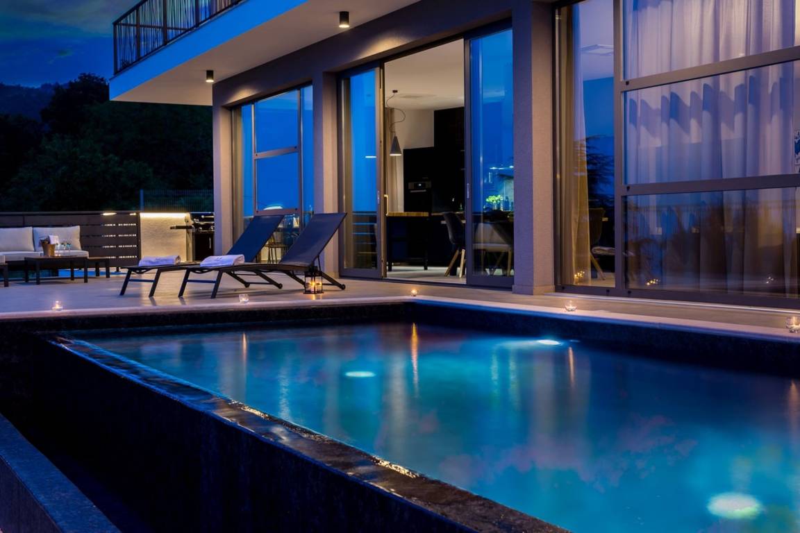 450 M² Villa ∙ 5 Chambres ∙ 11 Personnes - Mošćenička Draga