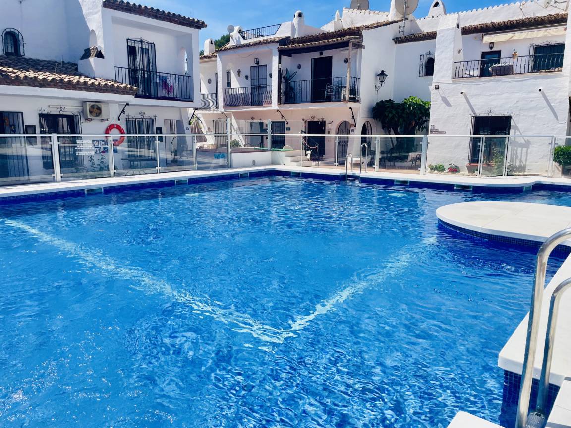 70 M² Appartement ∙ 2 Slaapkamers ∙ 4 Gasten - Nerja