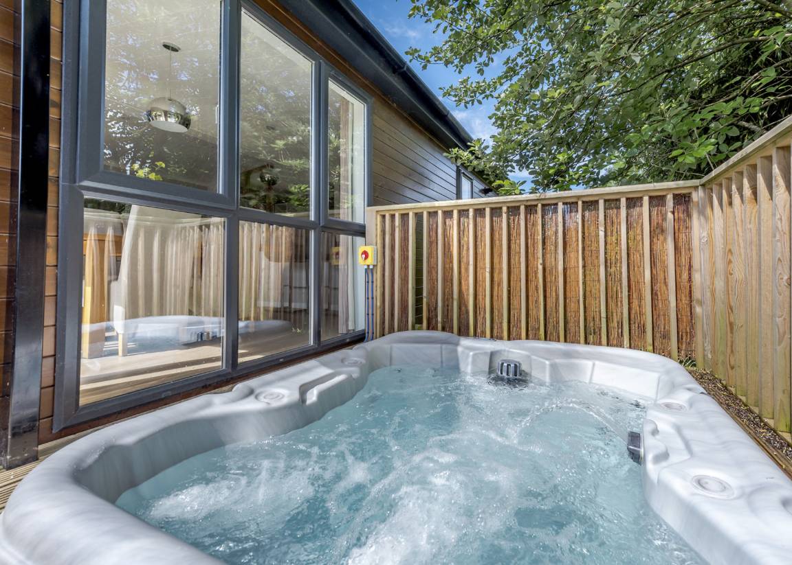 Chalet ∙ 2 Bedrooms ∙ 4 Guests - Wales