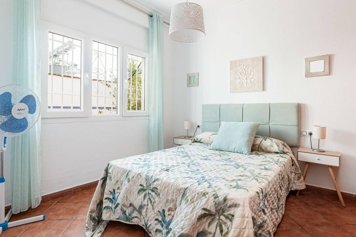 80 M² Casa ∙ 2 Habitaciones ∙ 4 Huéspedes - Conil de la Frontera