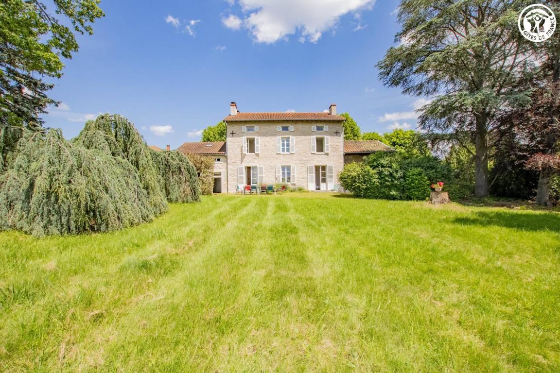 231 m&sup2; G&icirc;te 5 Schlafzimmer 12 G&auml;ste