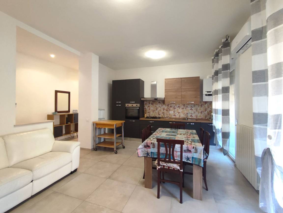 70 M² Apartment ∙ 2 Bedrooms ∙ 6 Guests - Follonica
