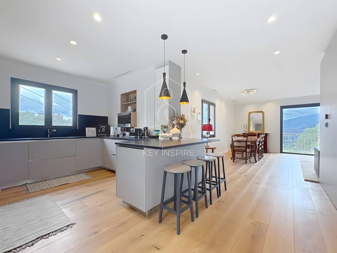 110 M² Villa ∙ 3 Habitaciones ∙ 6 Huéspedes - Fayence