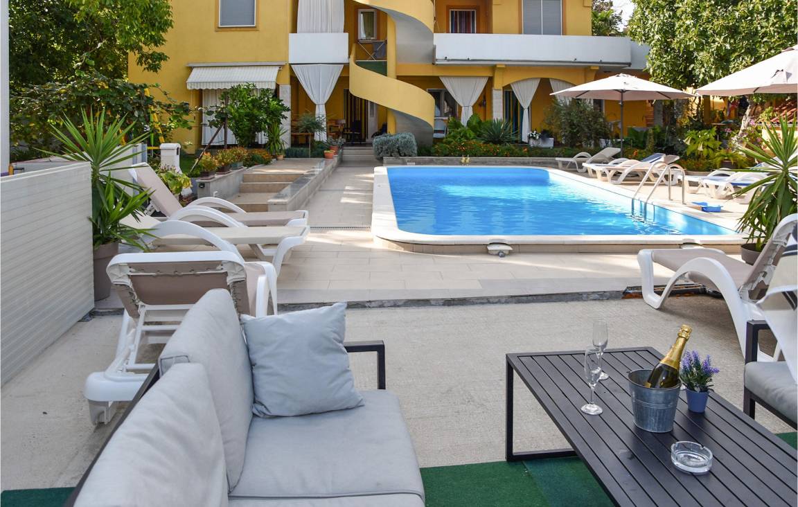 39 M² Ferienwohnung ∙ 1 Schlafzimmer ∙ 2 Gäste - Biograd na Moru