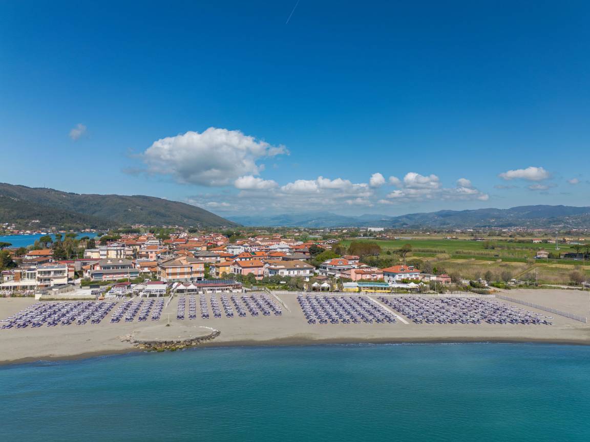 45 M² Appartamento Vacanza ∙ 1 Camera Da Letto ∙ 4 Ospiti - Carrara
