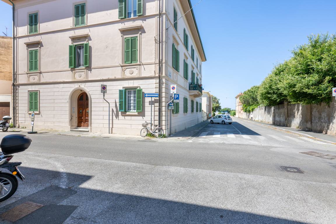 113 M² Appartamento Vacanza ∙ 1 Camera Da Letto ∙ 4 Ospiti - Livorno