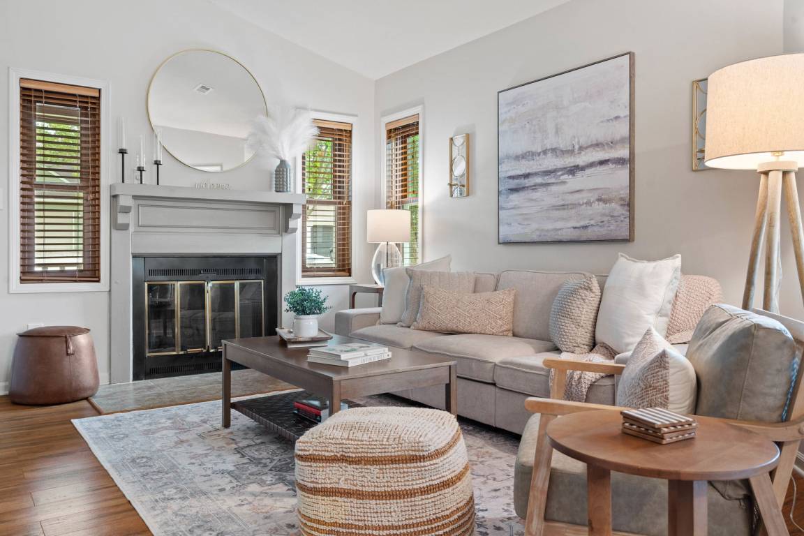 Apartment ∙ 3 Bedrooms ∙ 6 Guests - Columbia, MO