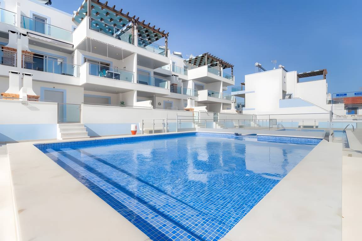 100 M² Apartamento ∙ 2 Quartos ∙ 4 Hóspedes - Altura