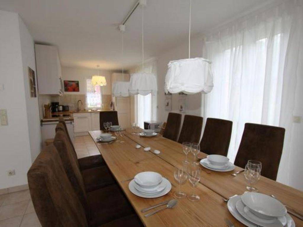 130 M² Huis ∙ 4 Slaapkamers ∙ 10 Gasten - Glowe