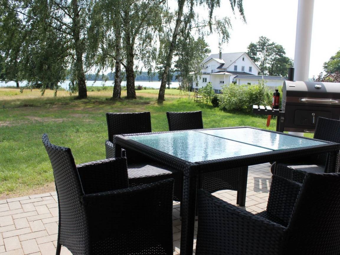 85 M² Ferienwohnung ∙ 2 Schlafzimmer ∙ 4 Gäste - Krakow am See