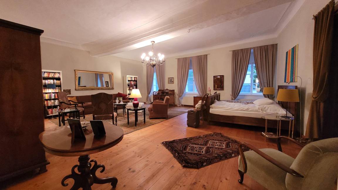 80 M² Ferienwohnung ∙ 1 Schlafzimmer ∙ 3 Gäste - Ferlach