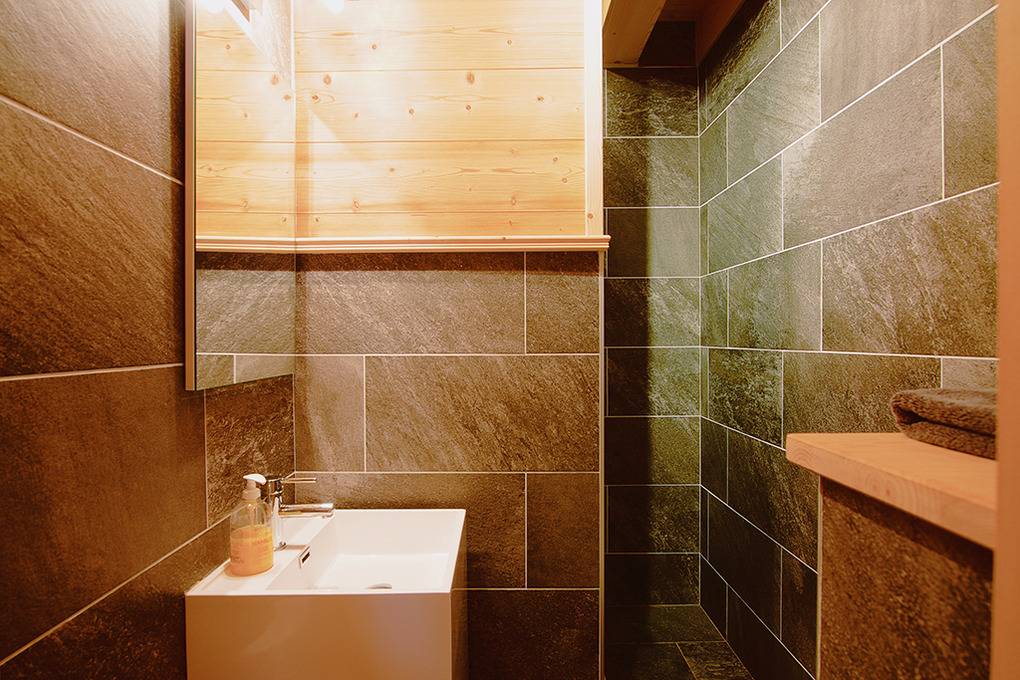 300 m² Ferienhaus ∙ 10 Schlafzimmer ∙ 28 Gäste – Bild 19