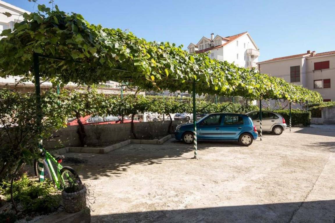200 M² Apartment ∙ 2 Bedrooms ∙ 10 Guests - Omiš