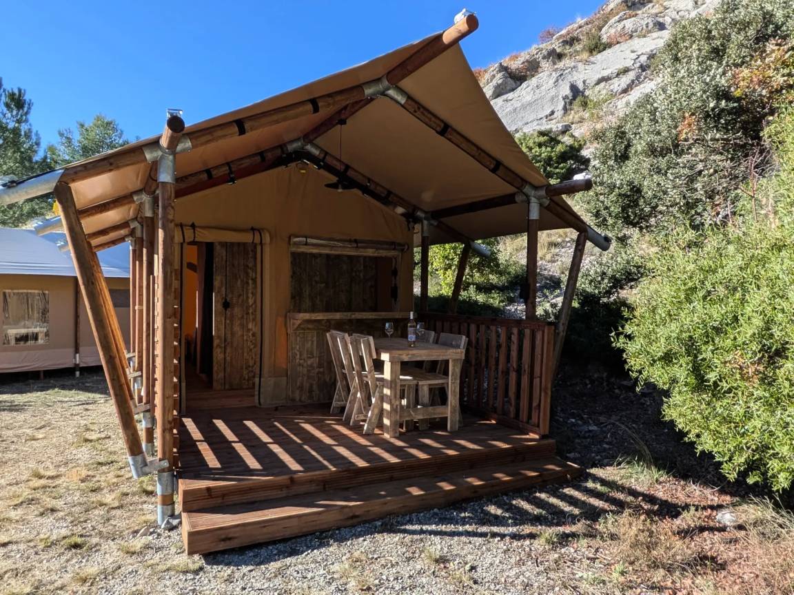 15 M² Mobil-home ∙ 2 Chambres ∙ 4 Personnes - Trets
