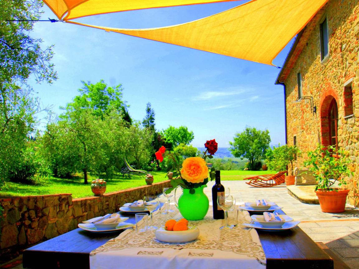 150 M² Huoneisto ∙ 3 Makuuhuonetta ∙ 4 Vierasta - Empoli