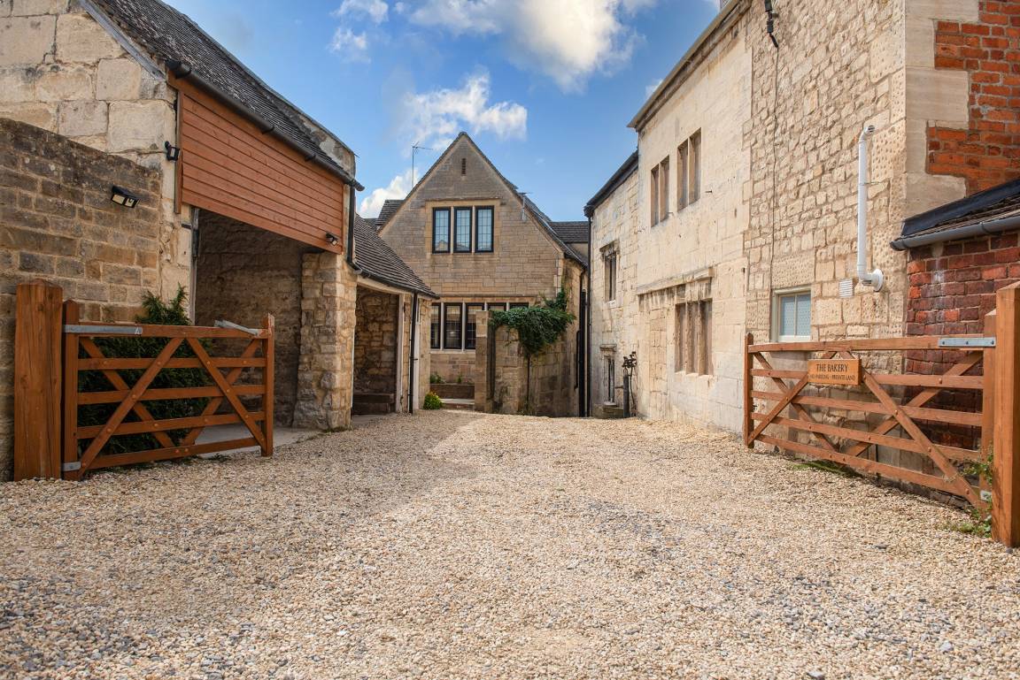 274 M² Maison De Vacances ∙ 6 Chambres ∙ 14 Personnes - Painswick