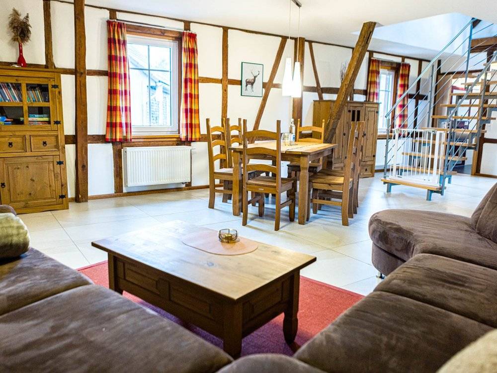 118 M² Ferienwohnung ∙ 2 Schlafzimmer ∙ 4 Gäste - Bad Blankenburg