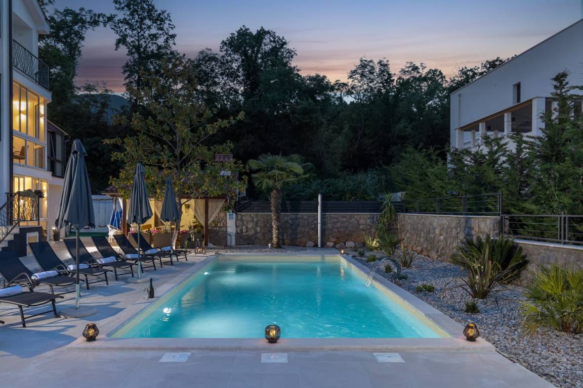 120 M² Appartement ∙ 2 Chambres ∙ 4 Personnes - Rijeka