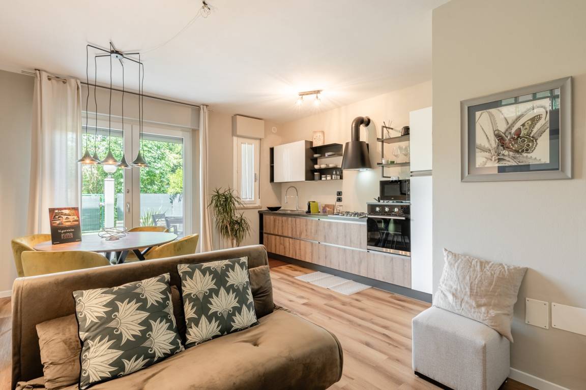 60 M² Ferienwohnung ∙ 1 Schlafzimmer ∙ 2 Gäste - Lucca