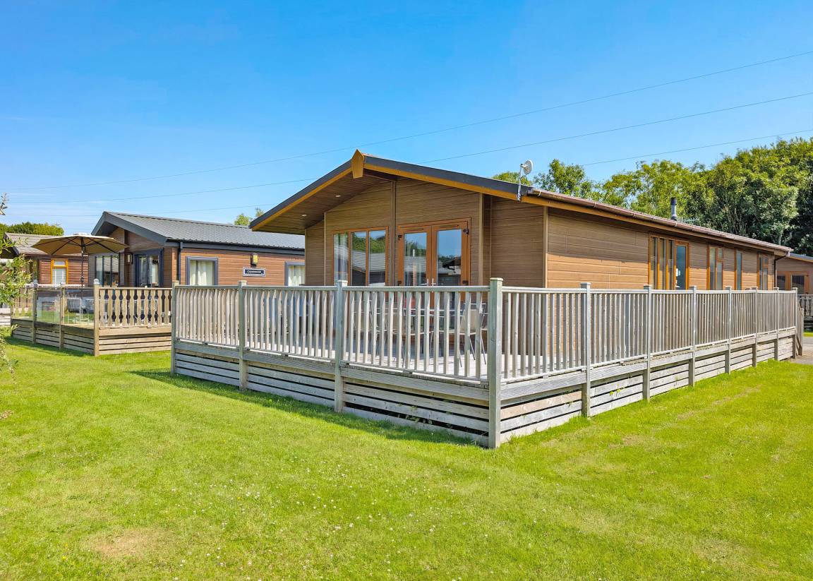 Chalet ∙ 4 Bedrooms ∙ 8 Guests - Lancashire