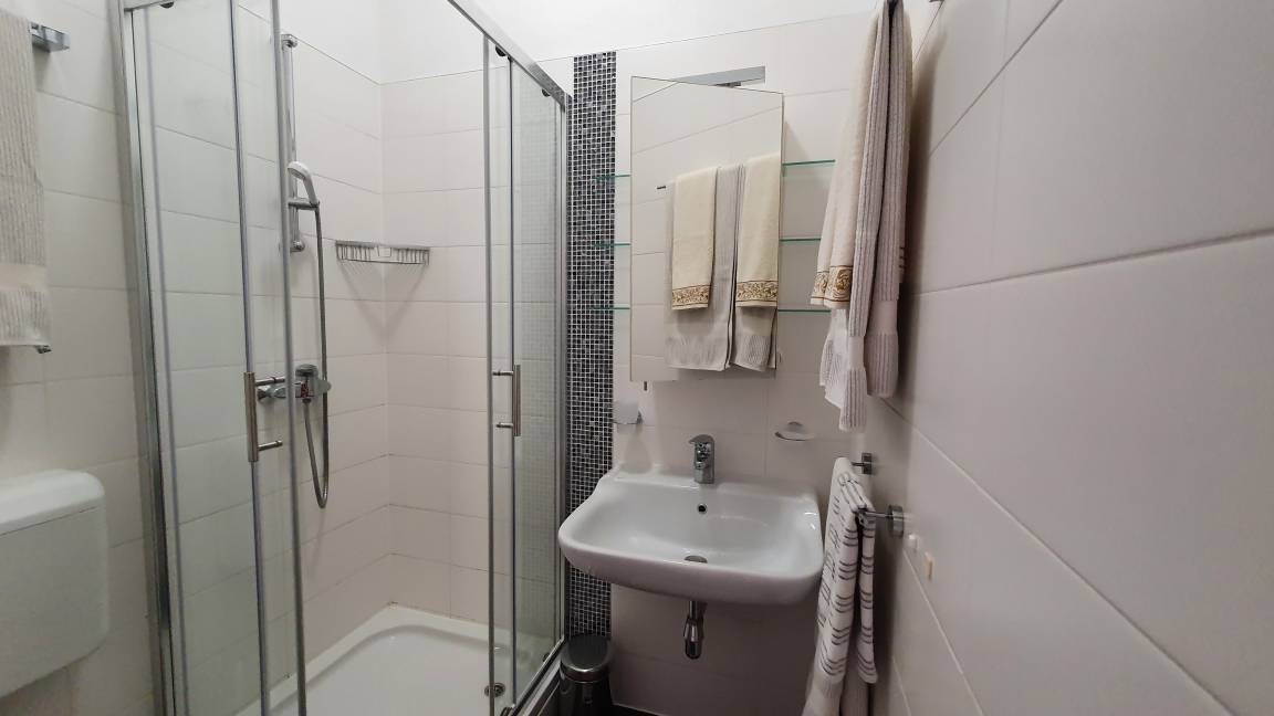48 m² Ferienwohnung ∙ 1 Schlafzimmer ∙ 3 Gäste – Bild 9