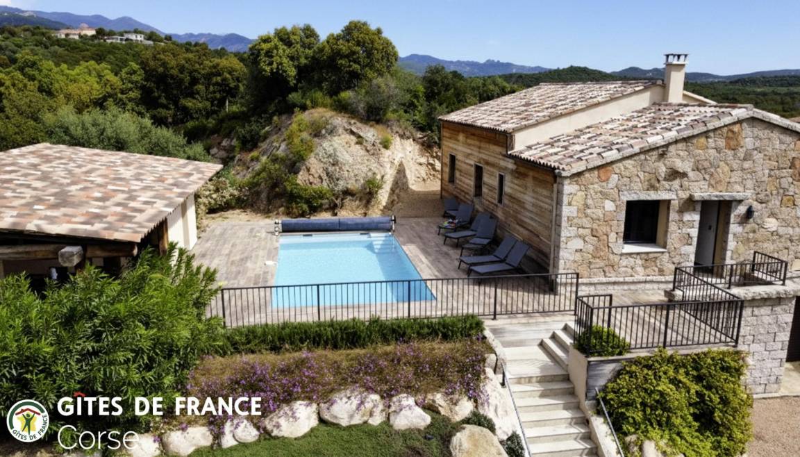 100 M² Gîte ∙ 3 Slaapkamers ∙ 6 Gasten - Corsica