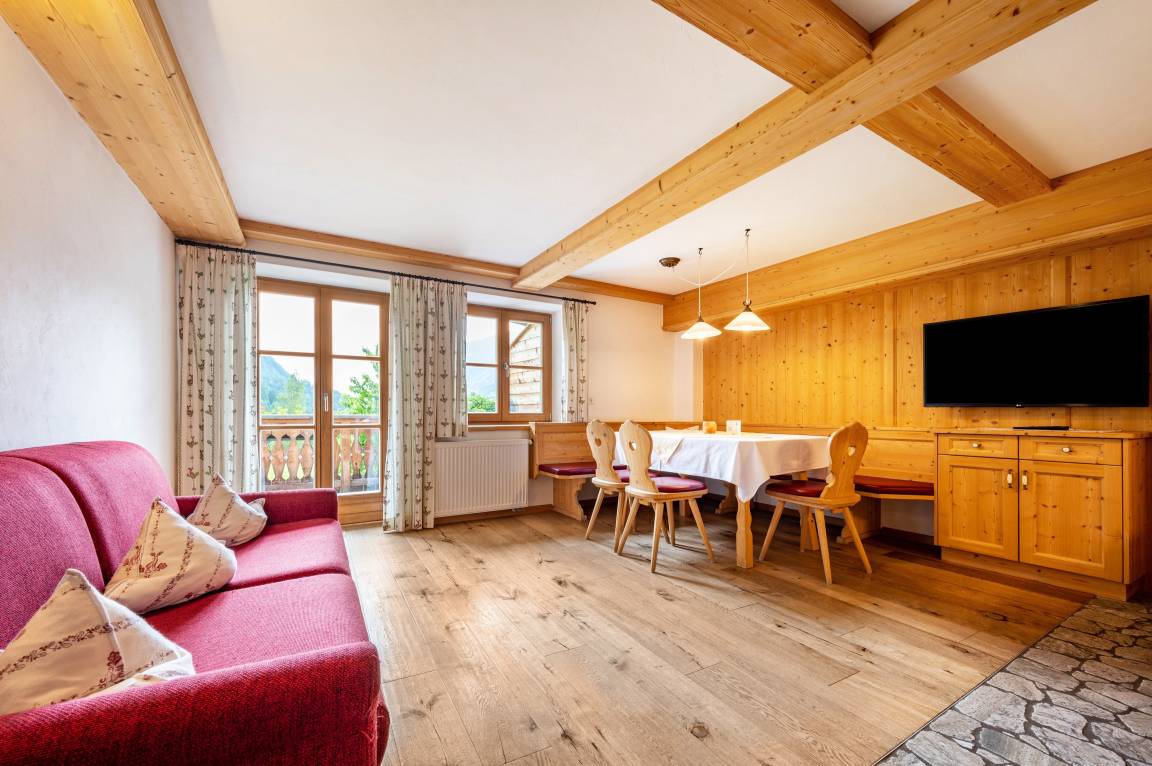 65 M² Ferienwohnung ∙ 2 Schlafzimmer ∙ 6 Gäste - Antholz Mittertal