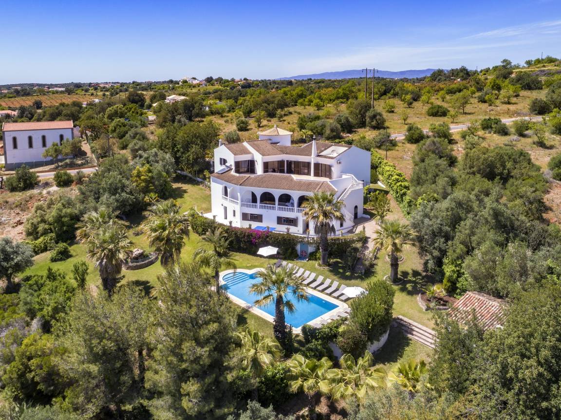 Villa ∙ 9 Habitaciones ∙ 21 Huéspedes - Silves