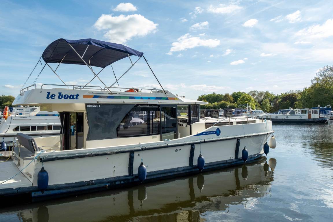 Péniche ∙ 3 Chambres ∙ 7 Personnes - Vias