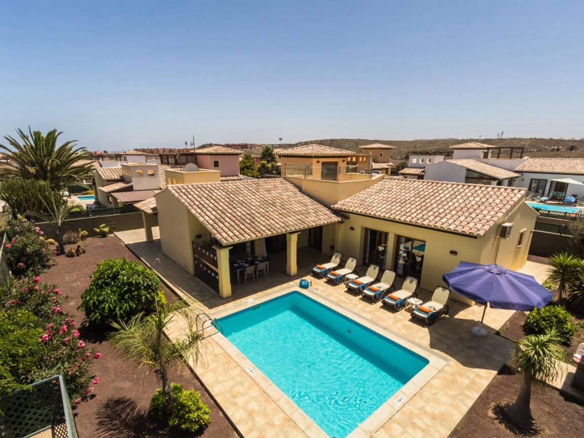 100 M² Villa ∙ 3 Schlafzimmer ∙ 6 Gäste - Corralejo