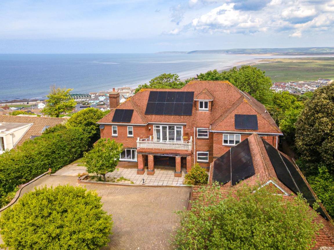 Cottage ∙ 6 Bedrooms ∙ 12 Guests - Westward Ho!