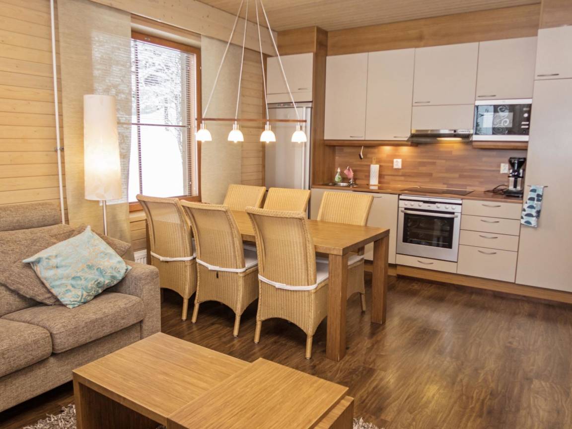 65 M² House ∙ 2 Bedrooms ∙ 4 Guests 4
