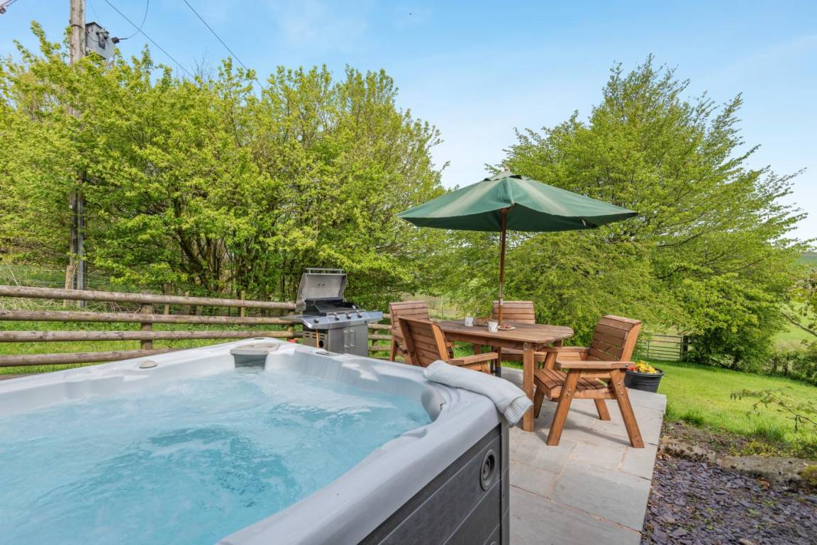 Cottage ∙ 2 Bedrooms ∙ 4 Guests - Rudyard Lake