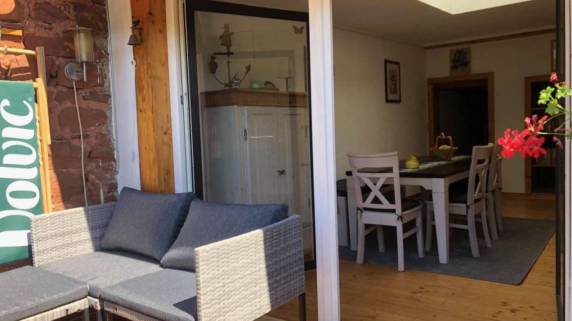 80 M² Huis ∙ 2 Slaapkamers ∙ 3 Gasten - Saarburg