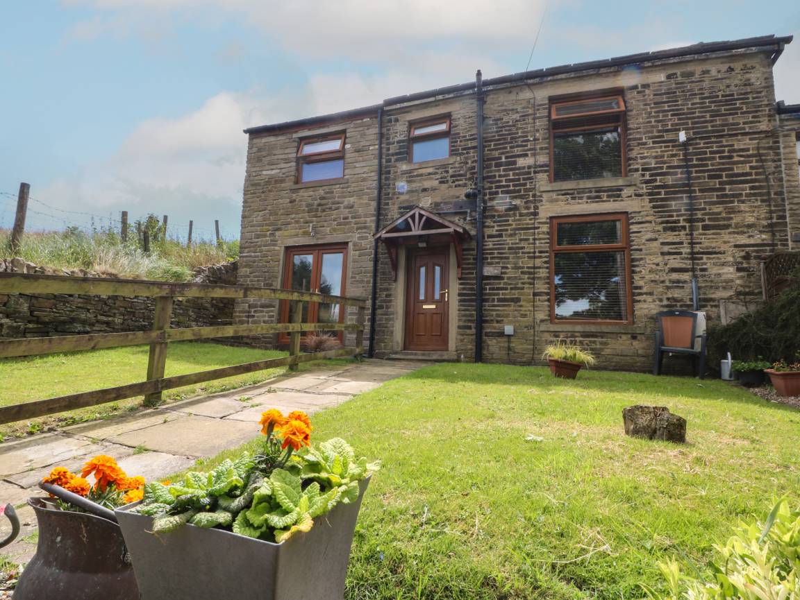 Cottage ∙ 3 Bedrooms ∙ 6 Guests - Hebden Bridge