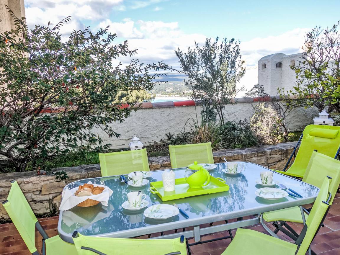 65 M² Ferienwohnung ∙ 2 Schlafzimmer ∙ 6 Gäste - Saint-Cyr-sur-Mer