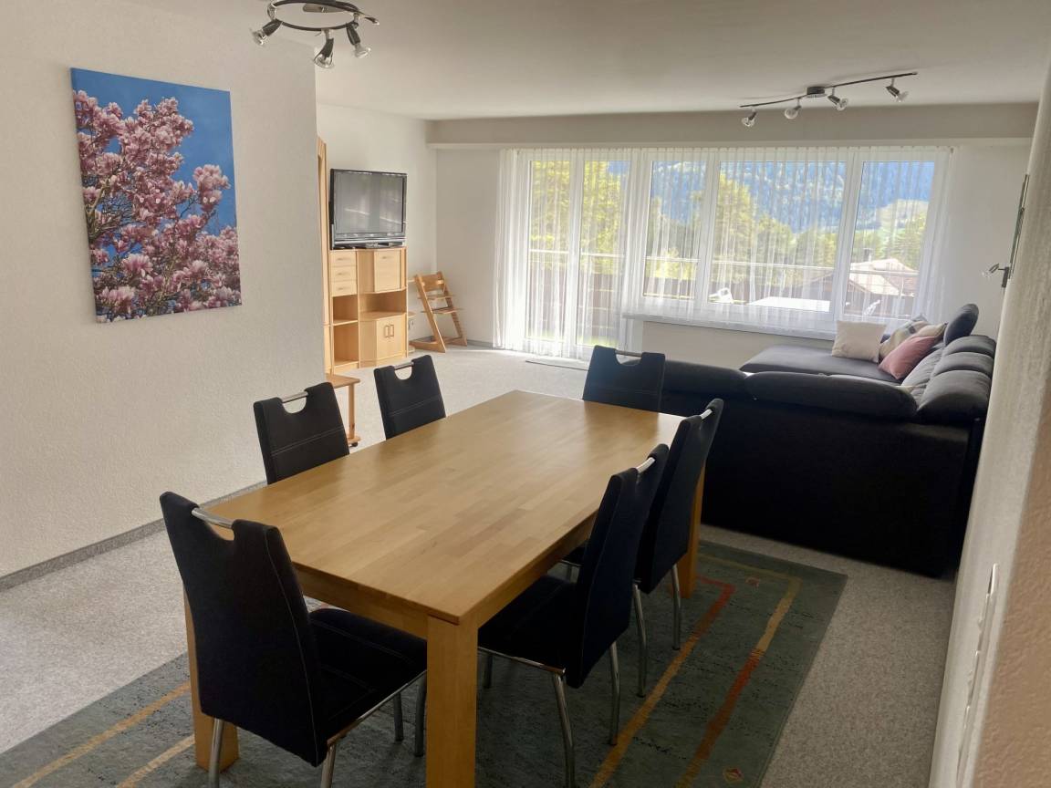 Ferienwohnung ∙ 2 Schlafzimmer ∙ 5 Gäste - Falera