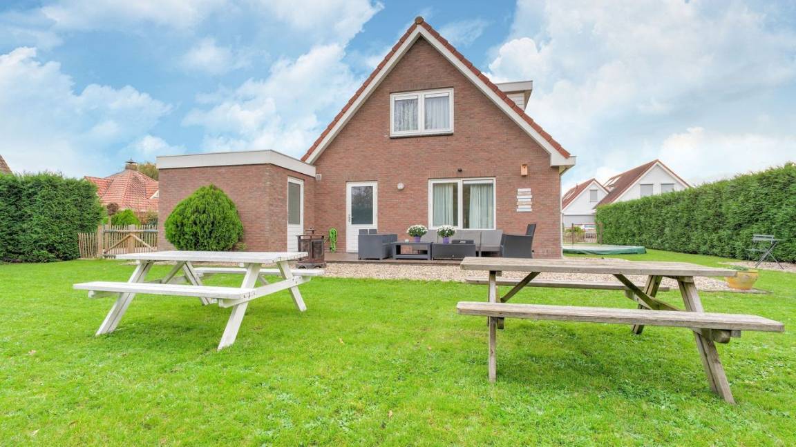 178 M² Ferienhaus ∙ 4 Schlafzimmer ∙ 8 Gäste - Zeewolde