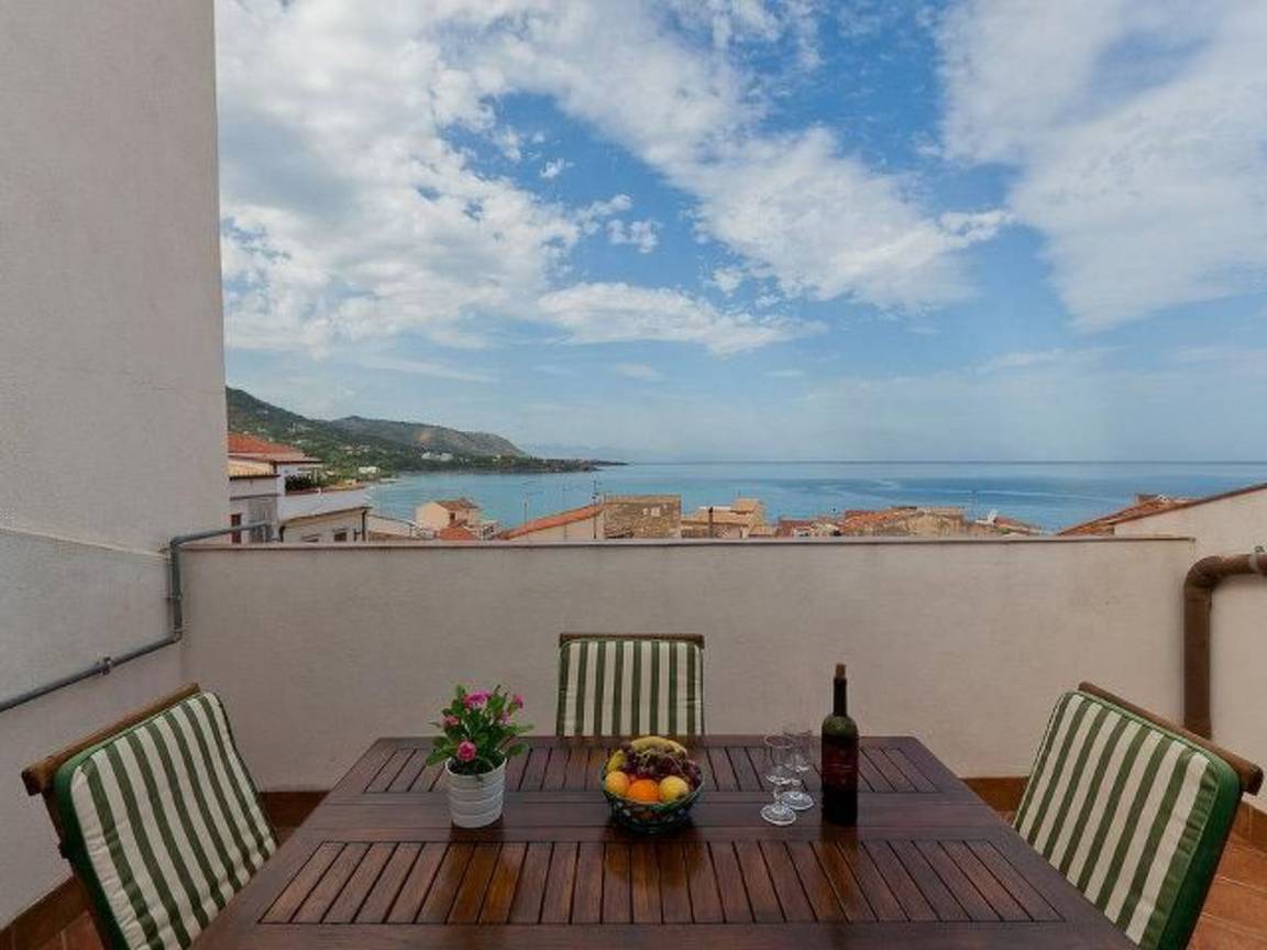 80 M² Appartement ∙ 3 Slaapkamers ∙ 7 Gasten - Cefalù