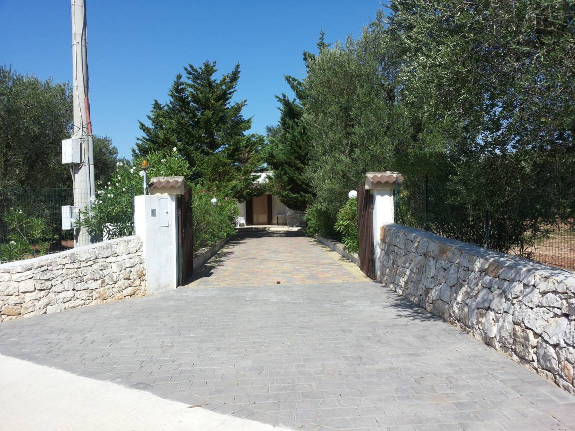 Casa a San Vito Dei Normanni con giardino, barbecue e piscina