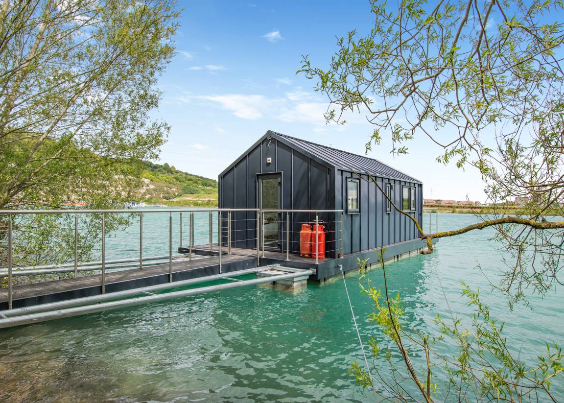 Cottage ∙ 2 Bedrooms ∙ 4 Guests - Kent