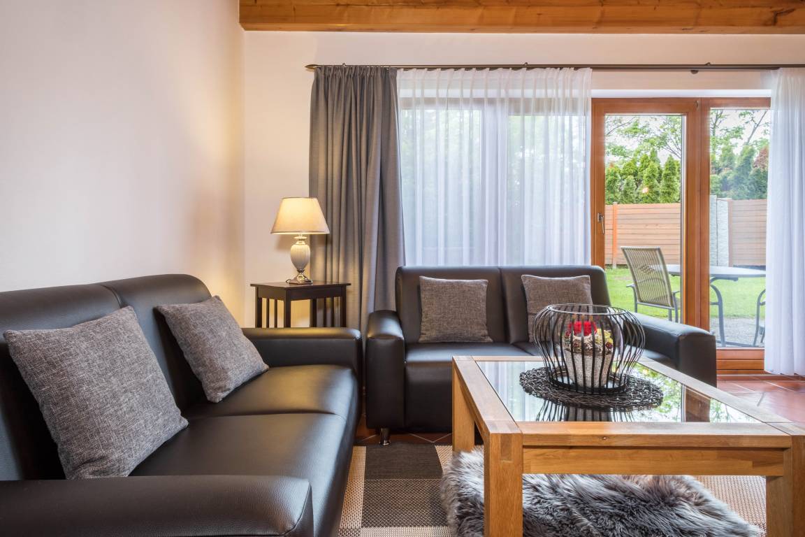 70 M² Ferienwohnung ∙ 2 Schlafzimmer ∙ 4 Gäste - Langenargen