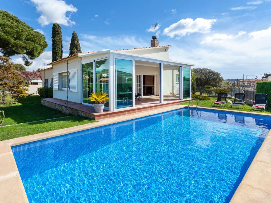 350 M² Ferienhaus ∙ 4 Schlafzimmer ∙ 8 Gäste - Palamós