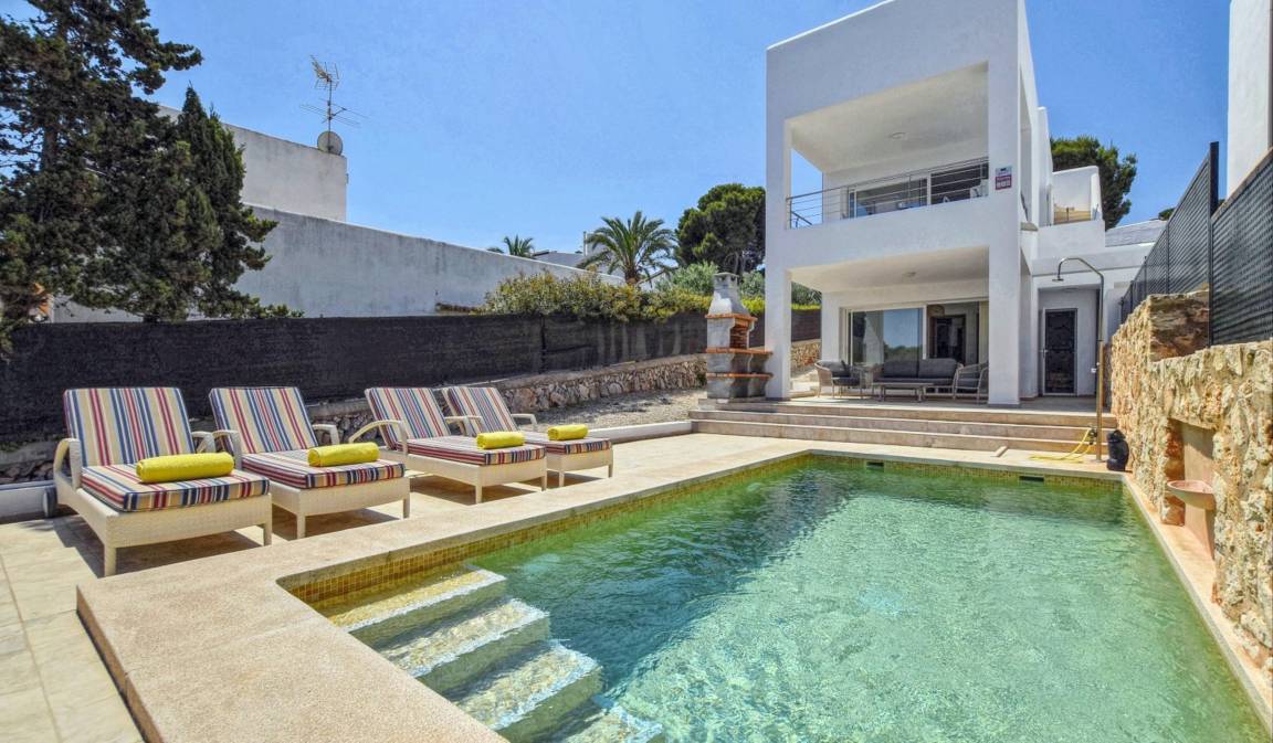 140 M² Ferienhaus ∙ 2 Schlafzimmer ∙ 4 Gäste - Cala d'Or