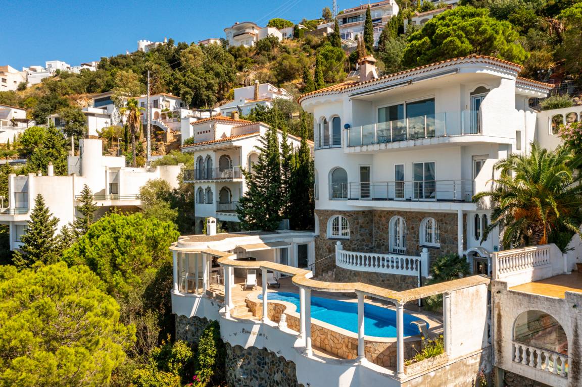 250 M² Villa ∙ 4 Habitaciones ∙ 8 Huéspedes - Roses