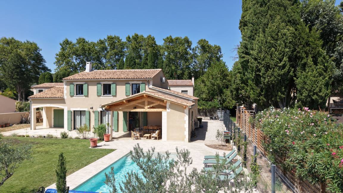 150 M² Villa ∙ 4 Chambres ∙ 8 Personnes - Paradou