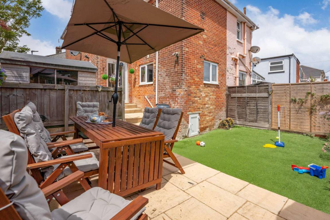 Cottage ∙ 3 Bedrooms ∙ 6 Guests - Shanklin