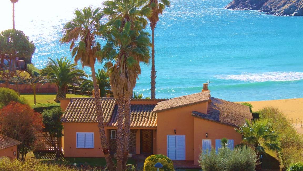 150 M² House ∙ 2 Bedrooms ∙ 6 Guests - Palamós